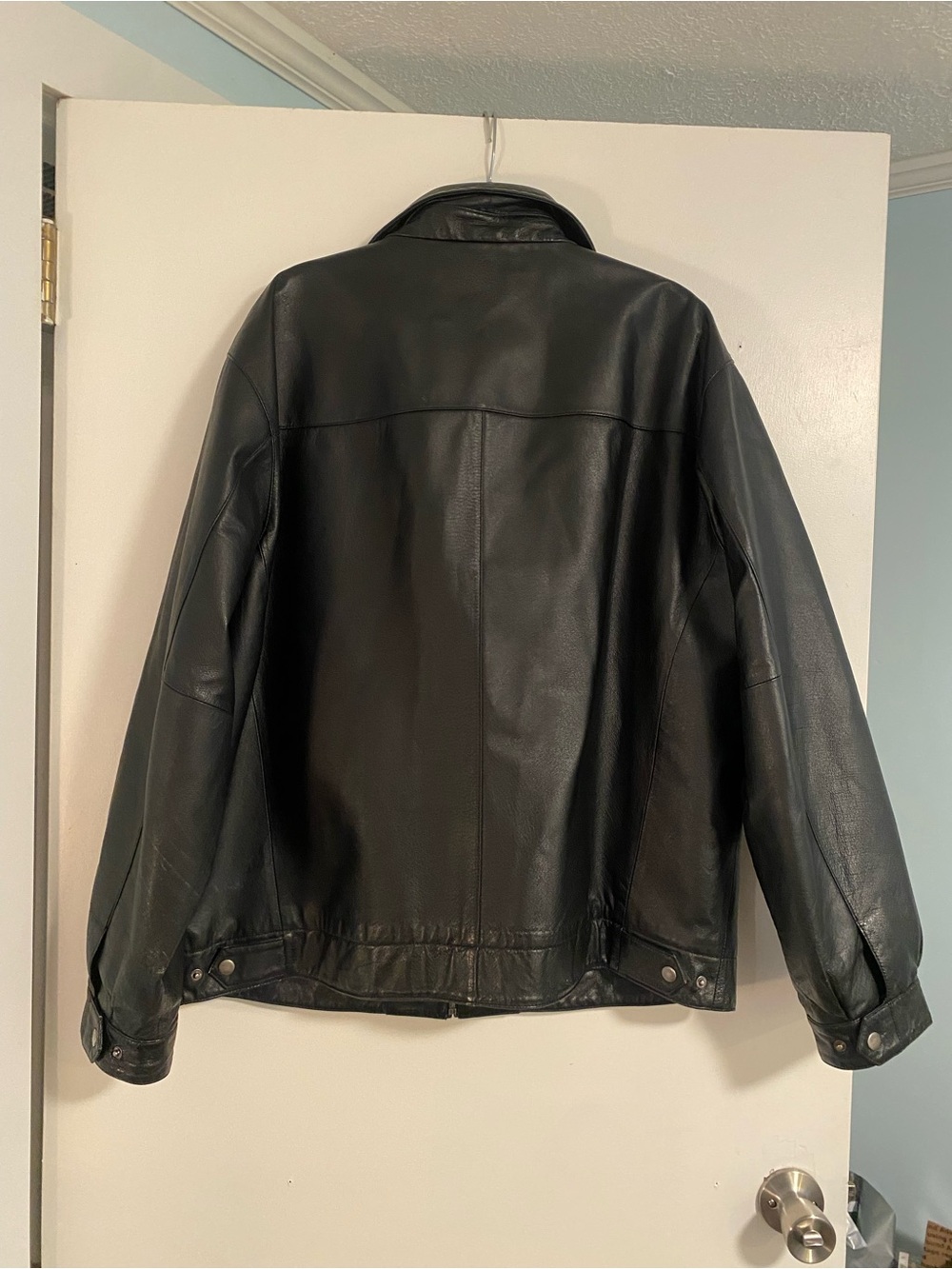 St. John's Bay Mens XL Black 100% Leather Jacket Full Zip Lined Coat Moto Goth - Picture 10 of 12